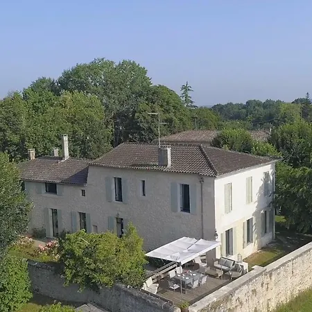 Ygeia Bed & Breakfast *