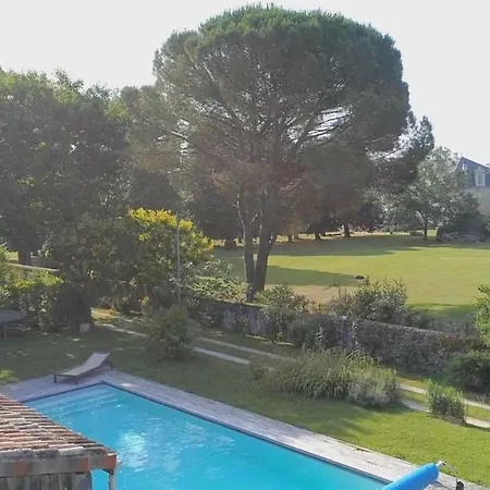 Ygeia Bed & Breakfast Flaujagues