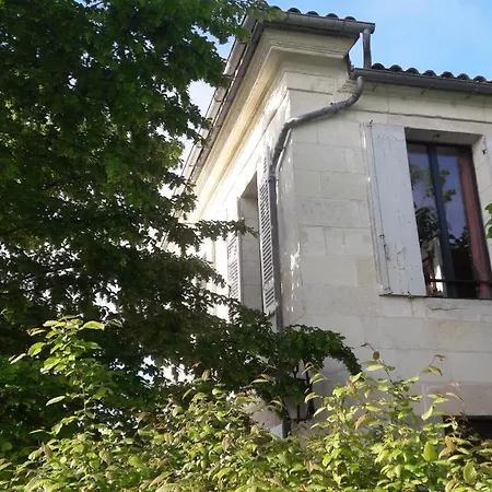 Alojamento de Acomodação e Pequeno-almoço Ygeia Flaujagues