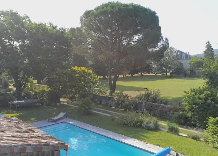 Ygeia Bed & Breakfast Flaujagues