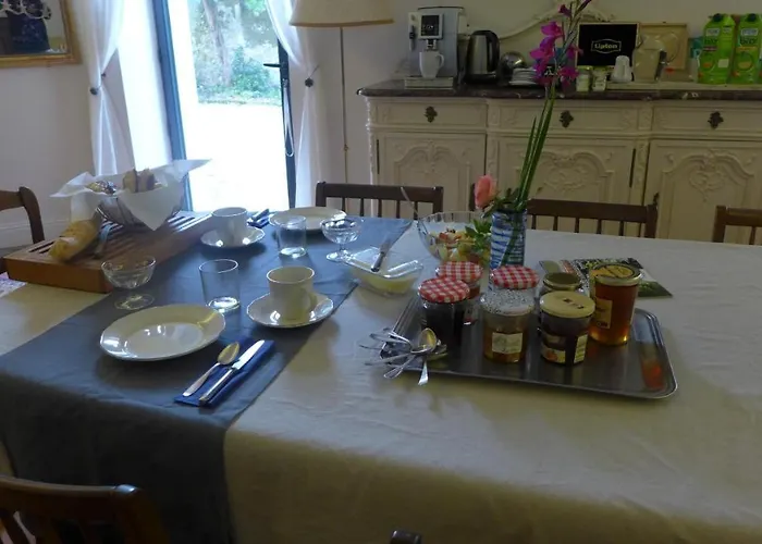 Ygeia Bed & Breakfast Flaujagues